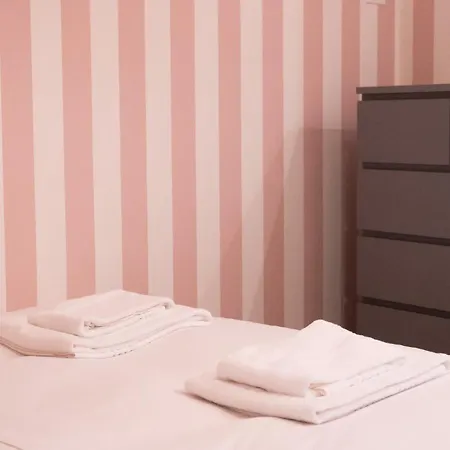 PRESTIGE BOUTIQUE HOMES - Piazza Duomo Exclusive Family Apartment-3